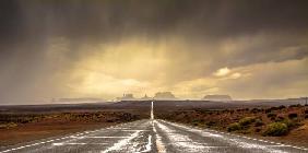 Strom in Monument Valley