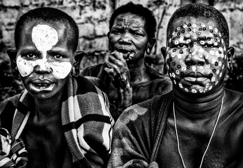 Surmi tribe women-Ethiopia de Joxe Inazio Kuesta Garmendia