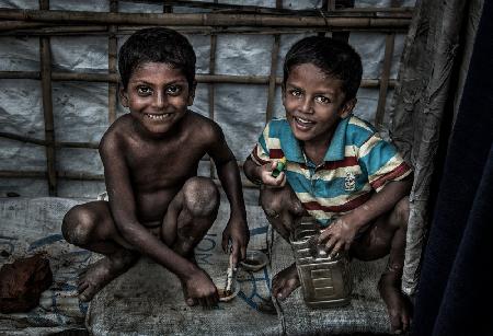 Rohingya refugee children having fun.
