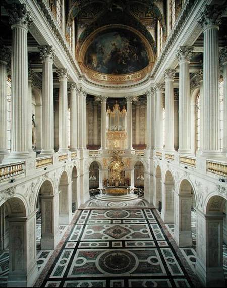 Interior view of the chapel de Jules Hardouin Mansart