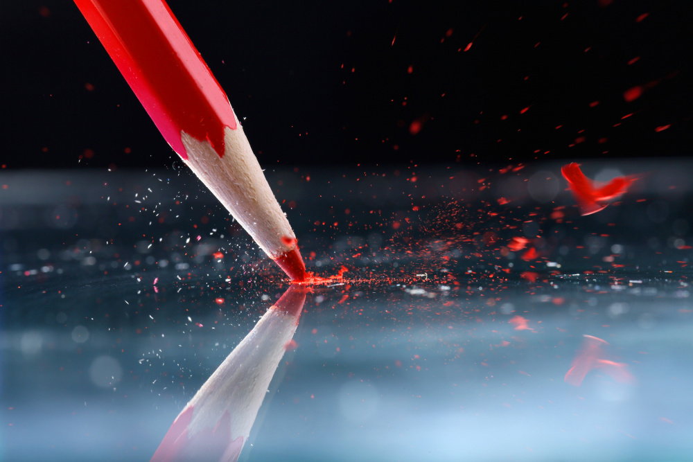 Red pencil de Krzysztof Winnik