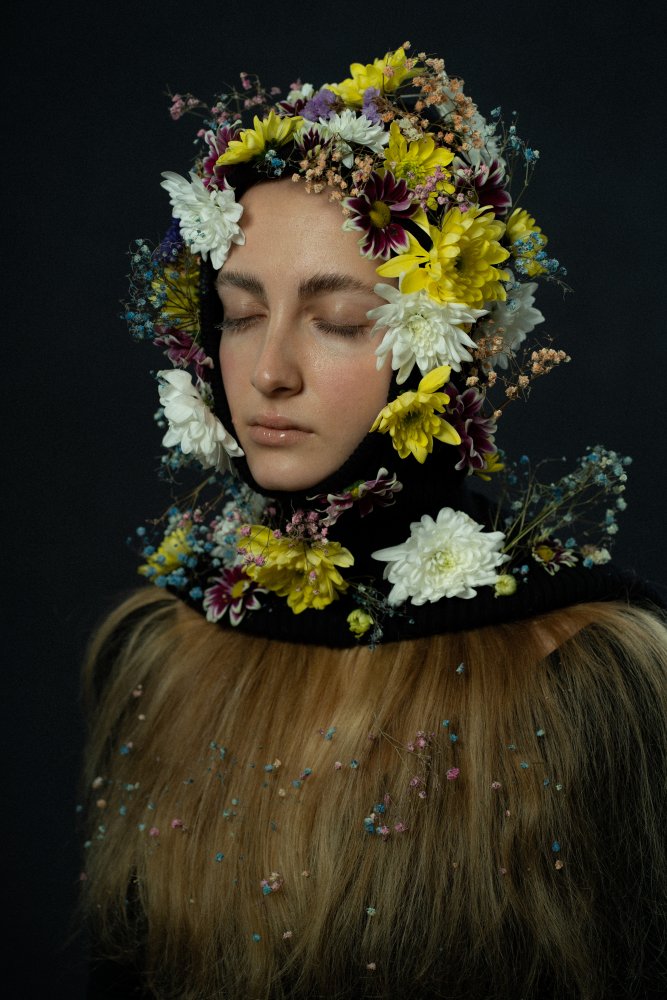 TOTAL FLOWERING de Larisa Usmanova