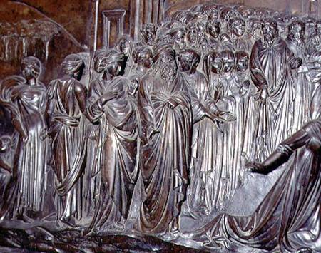 The Shrine of St. Zenobius, detail of the crowd from the Miracle of the Strozzi Boy de Lorenzo  Ghiberti