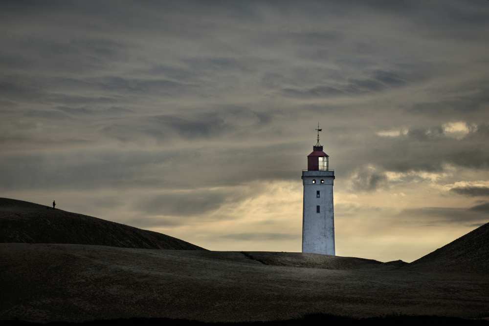 Abandoned lighthouse de Lotte Gronkjar
