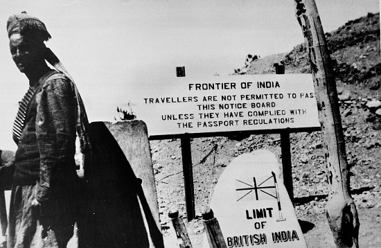 Frontier sign de Major A.G. Harfield