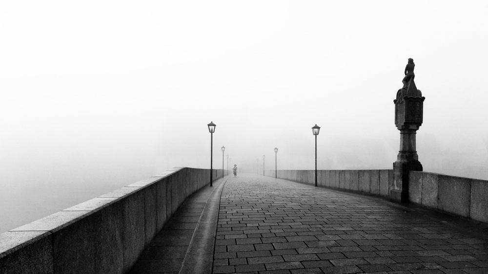 fog in the city de Marchevca Bogdan