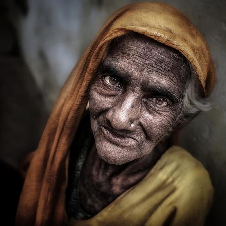 Old Woman Portrait, Varanasi.