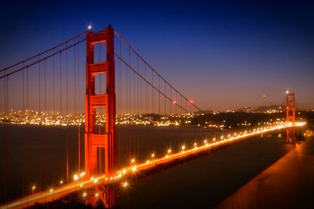 El puente Golden Gate al atardecer 