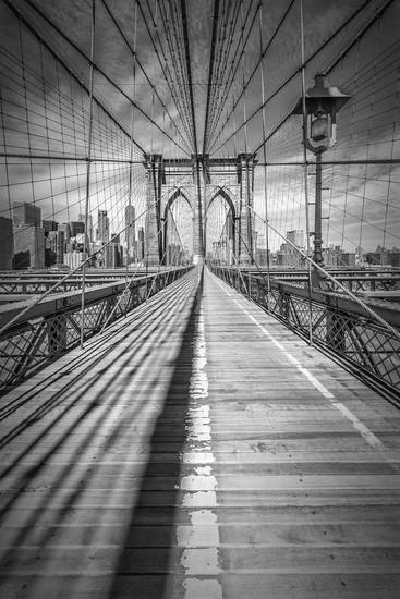 CIUDAD DE NUEVA YORK Puente de Brooklyn | Monocromo