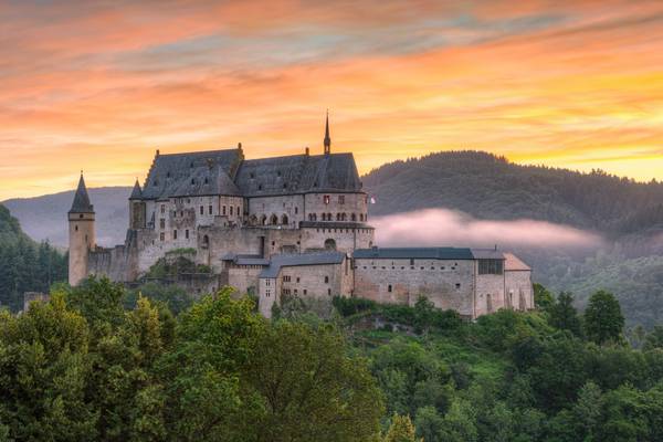 Burg Vianden in Luxemburg de Michael Valjak