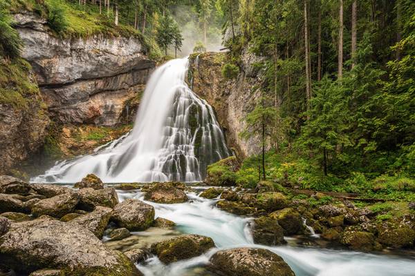 Gollinger Wasserfall in Österreich de Michael Valjak