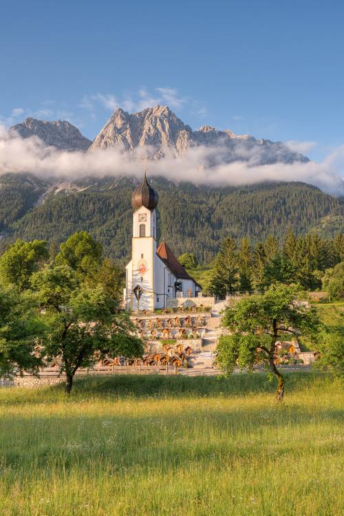 Kirche in Grainau in Bayern de Michael Valjak