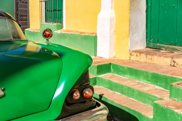 Green Oldtimer in Trinidad, Cuba, Kuba de Miro May