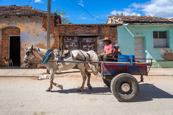 Horse-drawn carriage in Trinidad, Cuba, Street in Kuba de Miro May