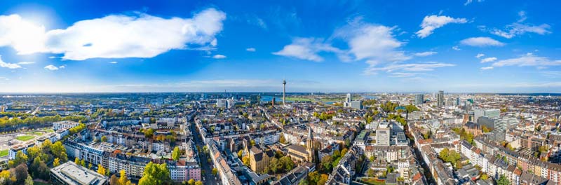 Panorama von Düsseldorf  de Miro May