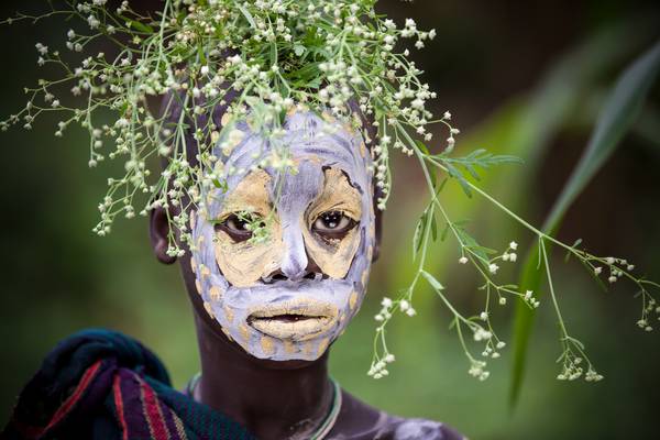 Porträt Frau Suri / Surma Stamm in Omo Valley, Äthiopien, Afrika de Miro May
