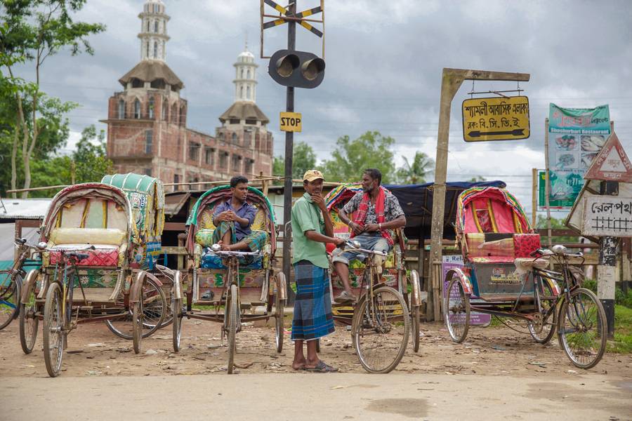 Rikscha Stand in Bangladesch, Asien de Miro May