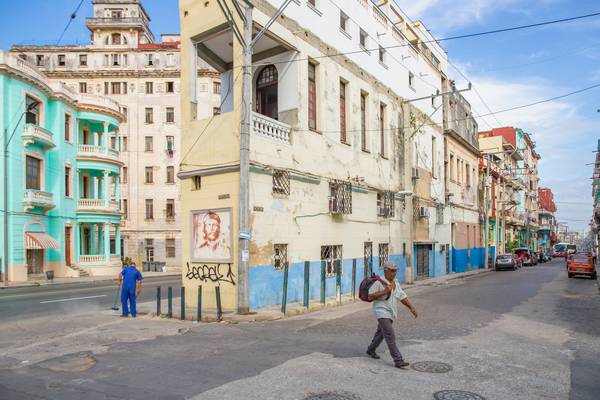 Street in Havana, Cuba, People in Havanna, Kuba de Miro May