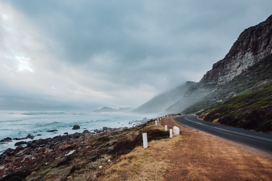 Misty Cliffs auf der Kap Halbinsel de Laura Nenz