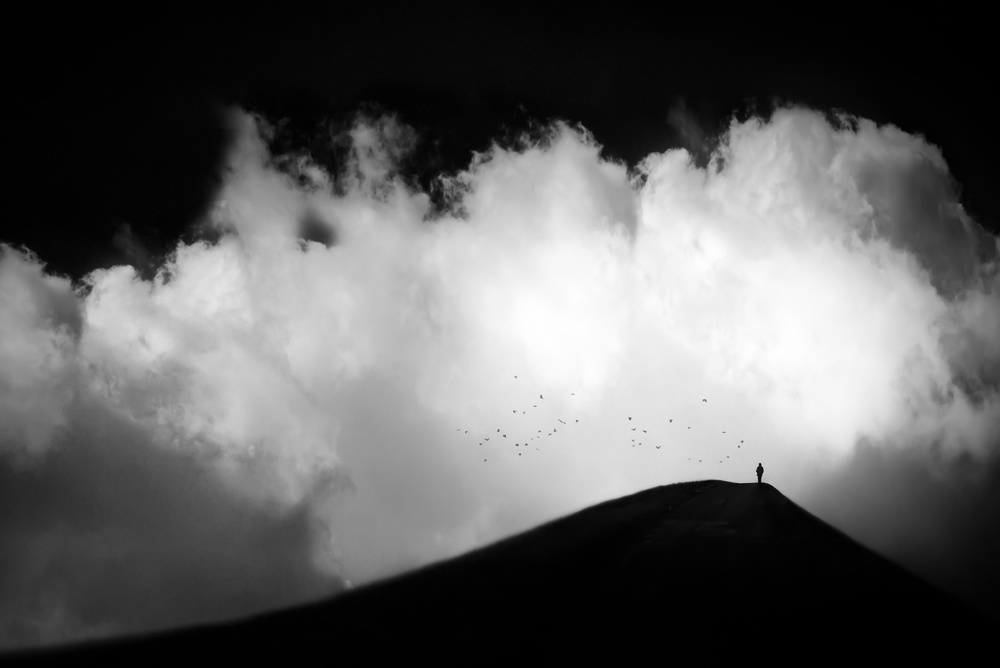 Alone with big clouds de Nic Keller