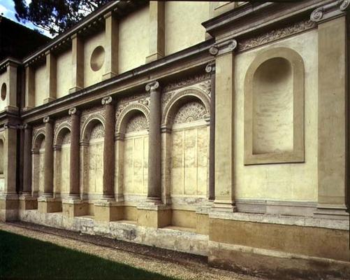 The first courtyard, detail of wall arcading, designed by Giorgio Vasari (1511-74) Giacomo Vignola ( de 