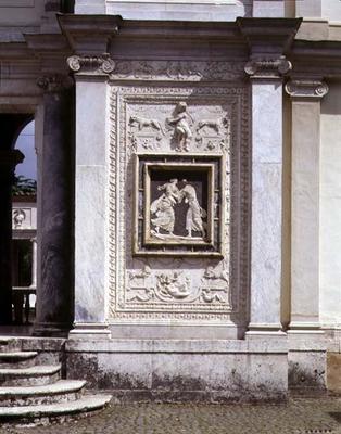 The first courtyard, detail of an antique low relief from the collection of Giulio III, incorporated de 