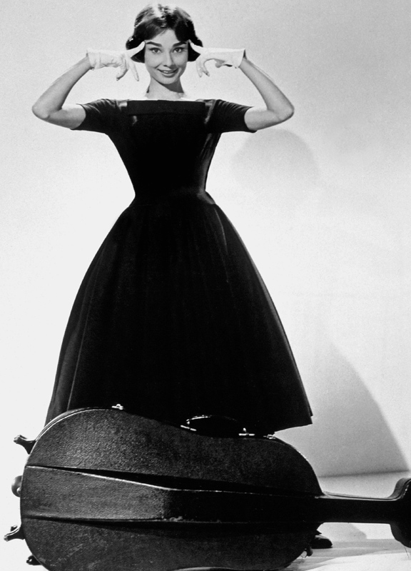 Ariane Love in the Afternoon de BillyWilder avec Audrey Hepburn Givenchy de 