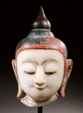 A Burmese, Shan Style, Alabaster Head Of Buddha Shakyamuni, 18th Century de 