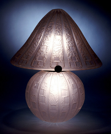 A Daum Art Deco Table Lamp, Frosted Glass And Wrought Iron,  Circa 1925 de 
