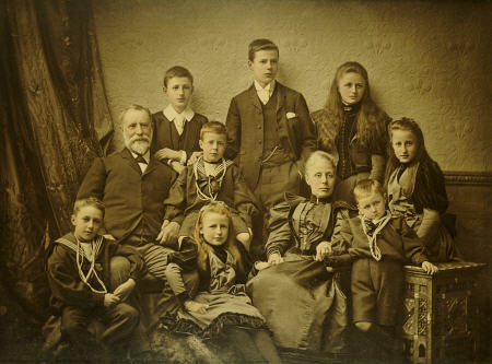 A Family Group Portrait de 