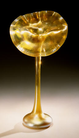 A Favrile Glass ''Jack In The Pulpit'' Vase de 