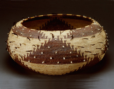A Fine And Large Pomo Gift Basket Of Willow, Redbud And Sedge Root With Attached Quail Feathers And de 