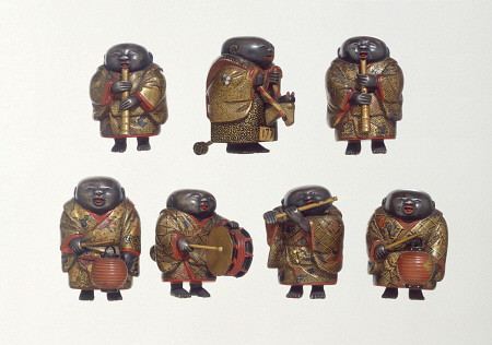 A Finely Lacquered Group Of Seven Netsuke de 
