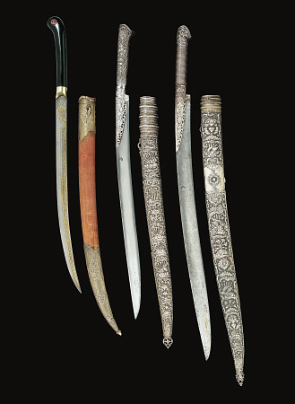 A Group Of Small Ottoman Swords, Turkey, Early 19th Century de 