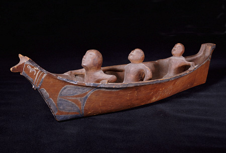 A Makah Hunting Canoe Model de 