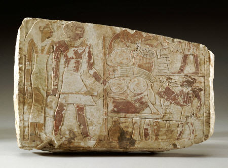 An Egyptian Middle Kingdom Limestone Relief de 