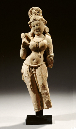 A North Indian, Rajasthan, Sandstone Female Deity de 