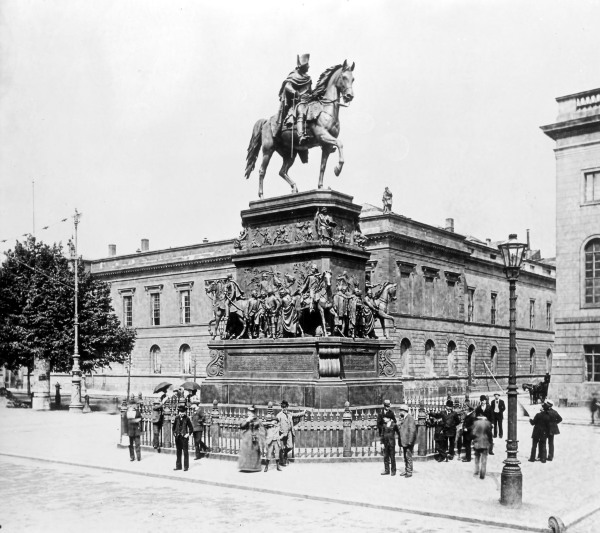Ansicht Denkmal Friedrich d.Großen/Levy de 