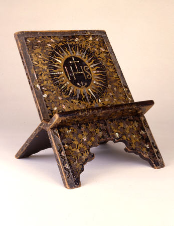 A Rare And Important Momoyama Period Christian Folding Missal Stand de 