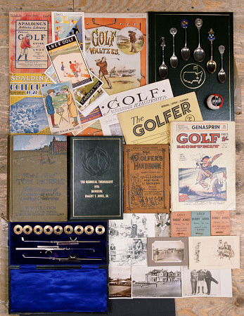 A Selection Of Golfing Memorabilia Including Photographs, Postcards And Books de 