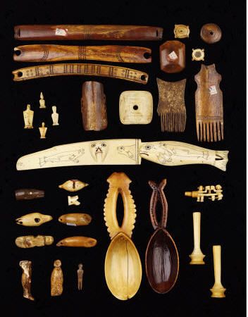 A Selection Of North American Inuit, African And Asian Ivory Carvings de 