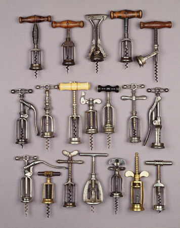A Selection Of Vintage Corkscrews de 