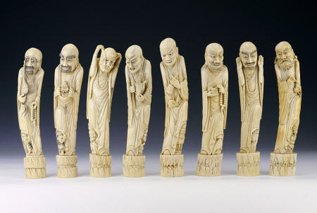 A Set Of Eight Ivory Figures Of Luohans de 