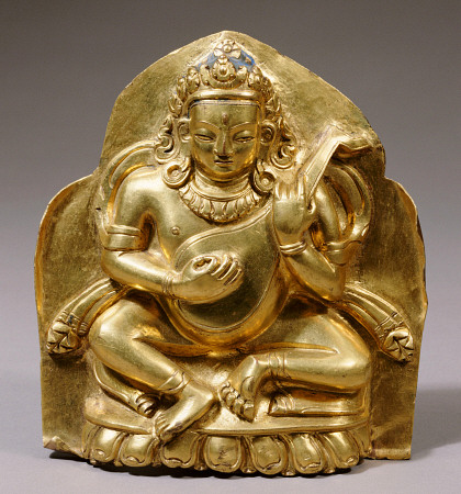 A Tibetan Gilt-Copper Plaque Depicting Dhrtarashtra Seated On A Lotus, Playing A Lute de 