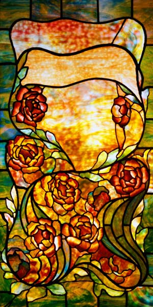 A Leaded Favrile Glass ''Peony'' Window Screen By Tiffany Studios de 