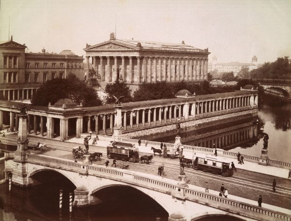 Berlin, Alte Nationalgalerie / Foto 1900 de 