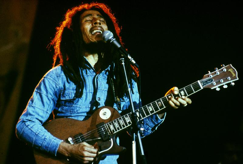 Bob Marley on stage at Roxy Los Angeles de 