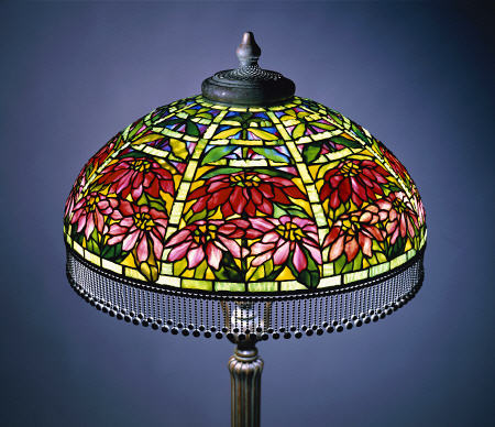 Detail From A Poinsettia Leaded Glass And Bronze Floor Lamp By Tiffany Studios de 