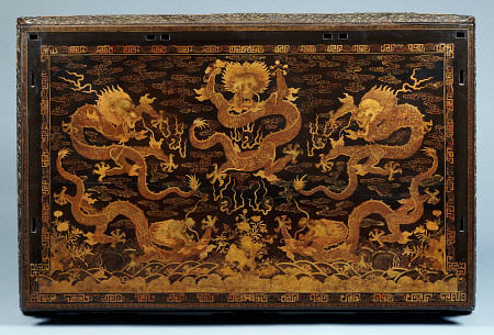 Detail Of A Seat Panel From An Important Imperial Polychrome Lacquer Throne, Early 18th Century de 