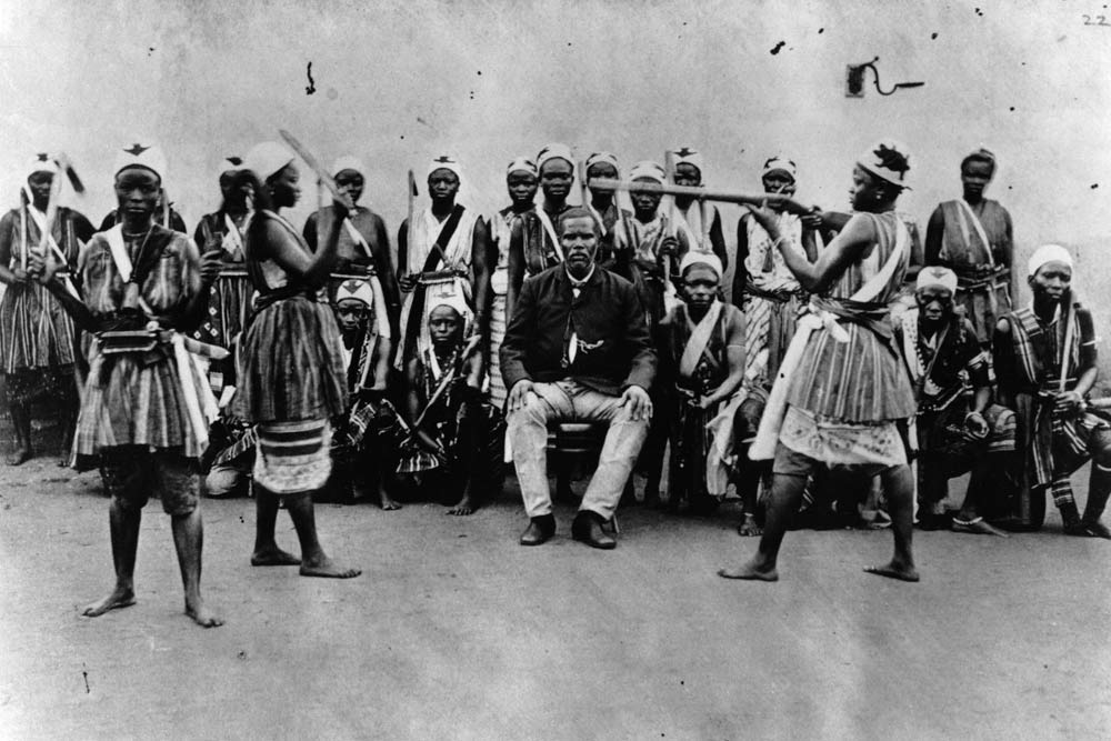 Female warriors from Dahomey, Benin,practising with weapons in front of Chacha, head and viceroy of  de 